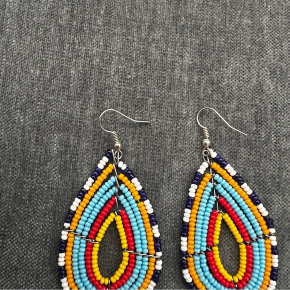 NEW African Handmade Beaded Earrings - Picture 5 of 5